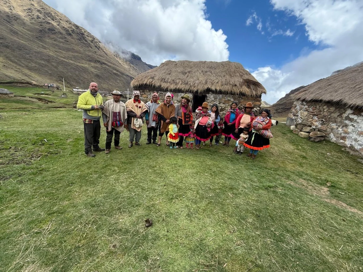 Encuentro comunitario en territorio Q’ero